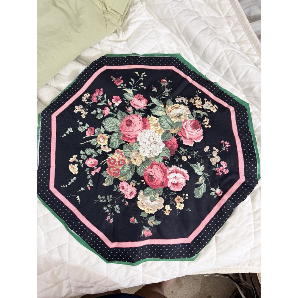 Handmade - Sewing - Square Table Topper 23in Across